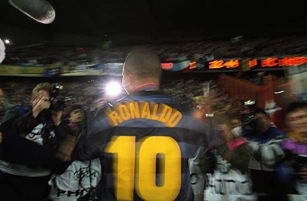 <h2>RETRO JERSEY</h2>