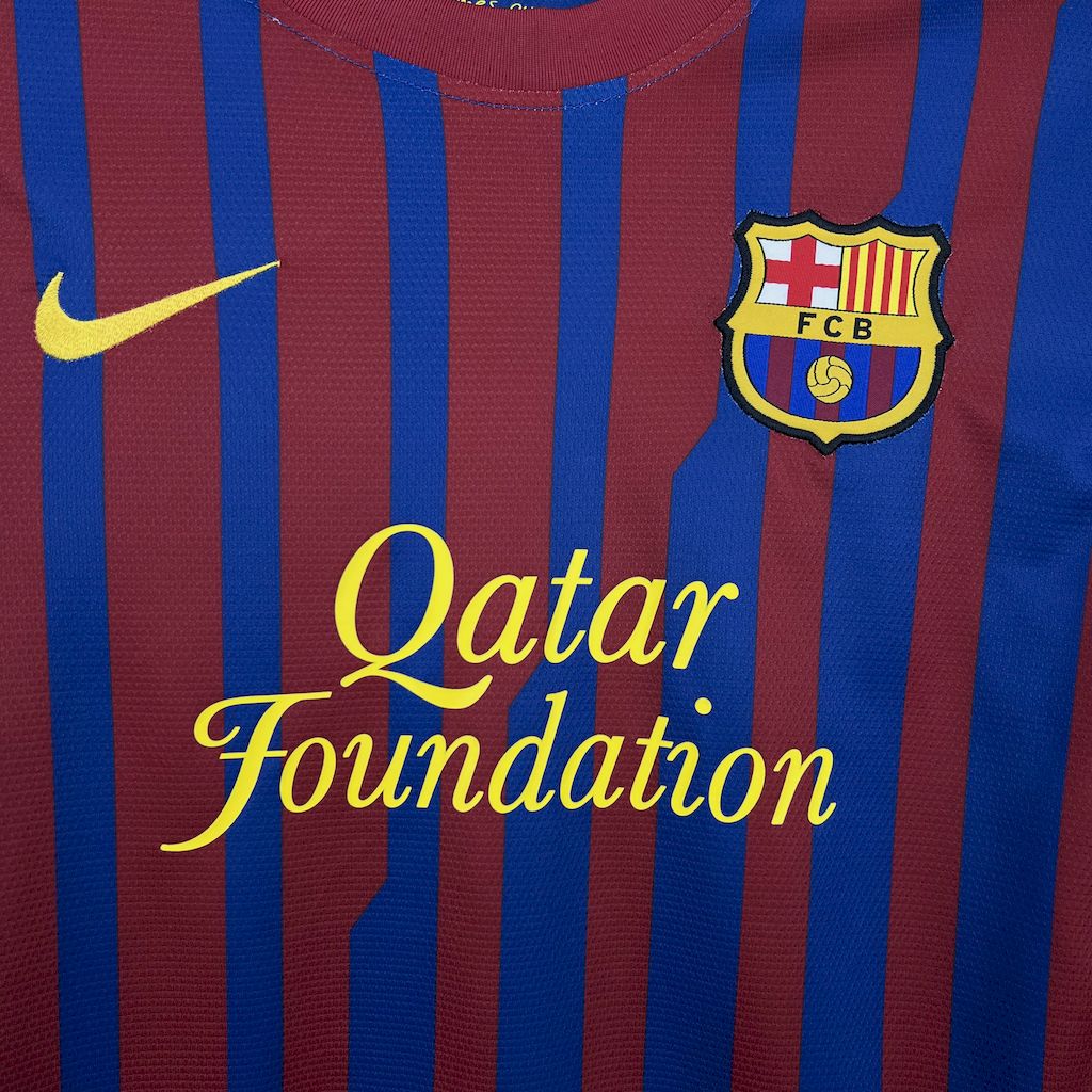 Barcelona 2011/12 Home Long
Sleeves Retro Jersey