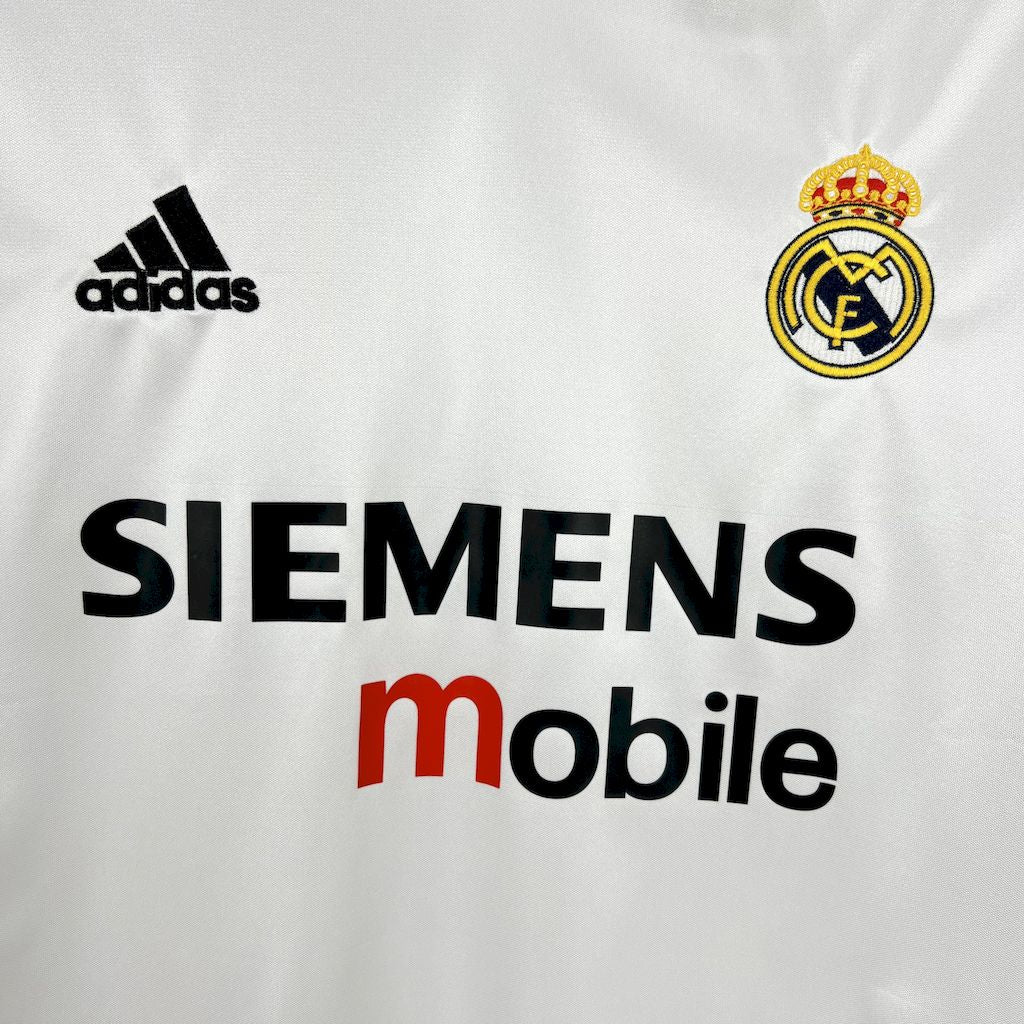 Maillot domicile du Real Madrid 2004/05
