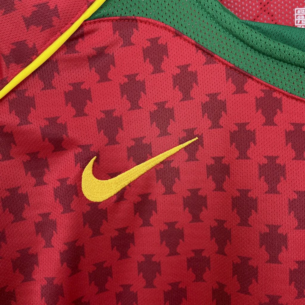 Portugal 2004 Home Retro
Jersey