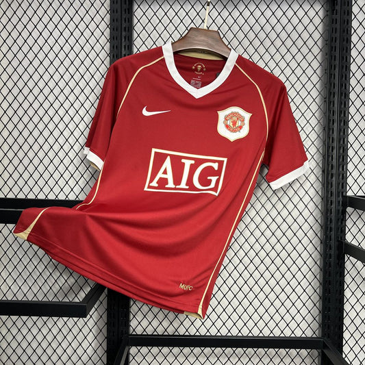Manchester United 2006/07
Home Retro Jersey