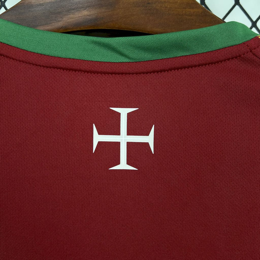 Portugal 2006 Home Retro
Jersey