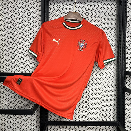 Maillot domicile du Portugal 2025/26