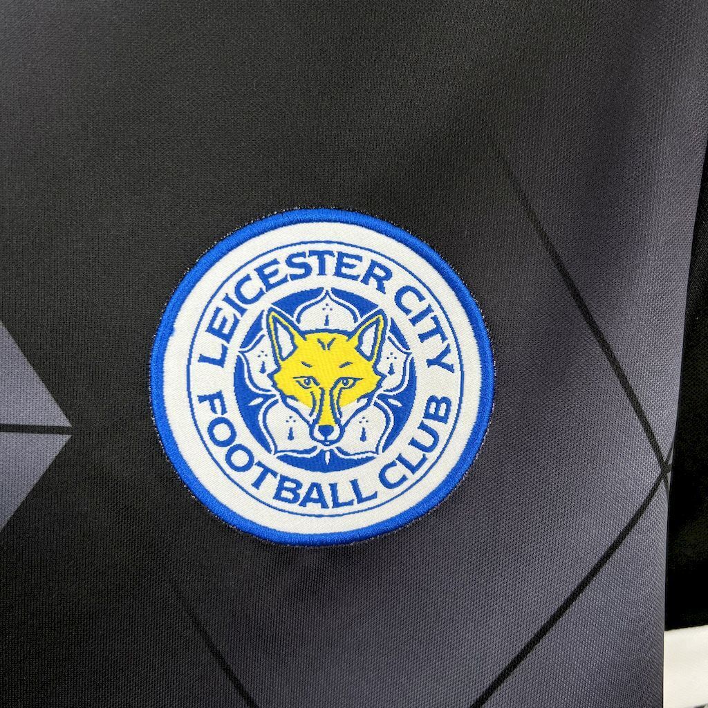Leicester City 2015-16
Away Retro Jersey