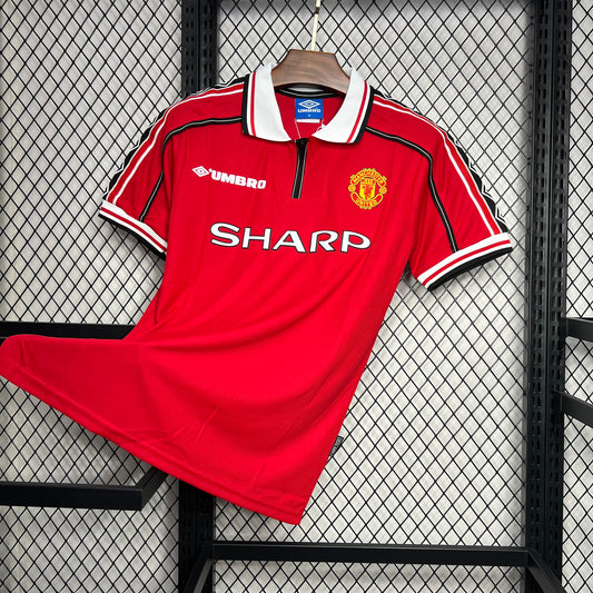 Manchester United 1998/99
Home Retro Jersey