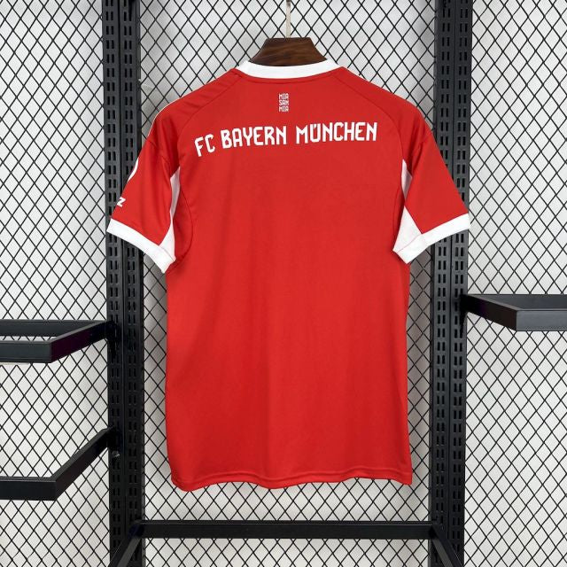 Maillot domicile du FC Bayern 2025/26