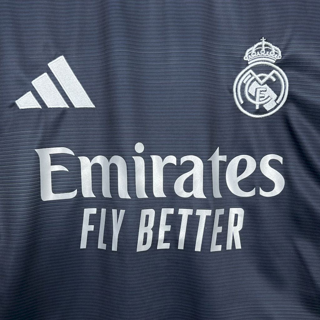 Maillot extérieur à manches longues du Real Madrid 2025/26